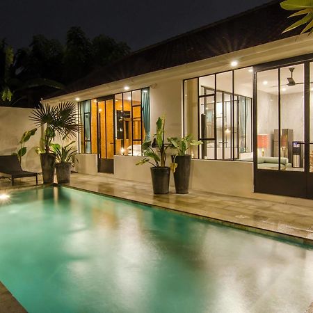 Designer Hideaway Villa Umalas Legian  Exterior photo